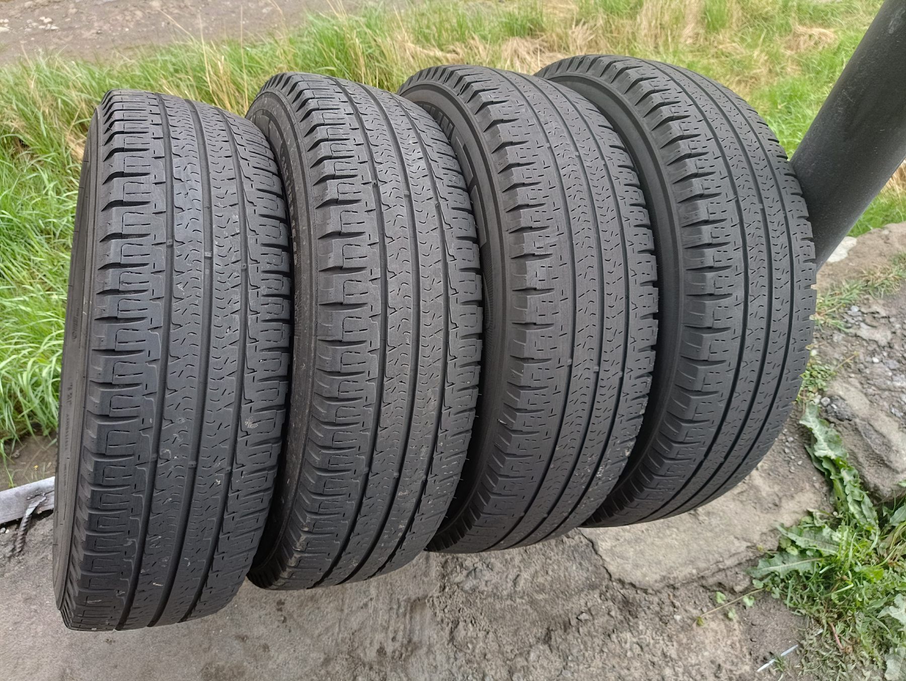 Літні шини Michelin 225/75 R16C резина цешка Р16 С