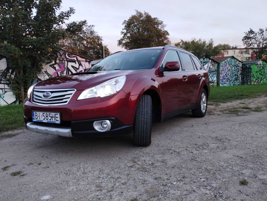 SUBARU OUTBACK 2010/11  bezwypadkowy salon PL