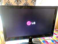 Монітор LG flatron e2240