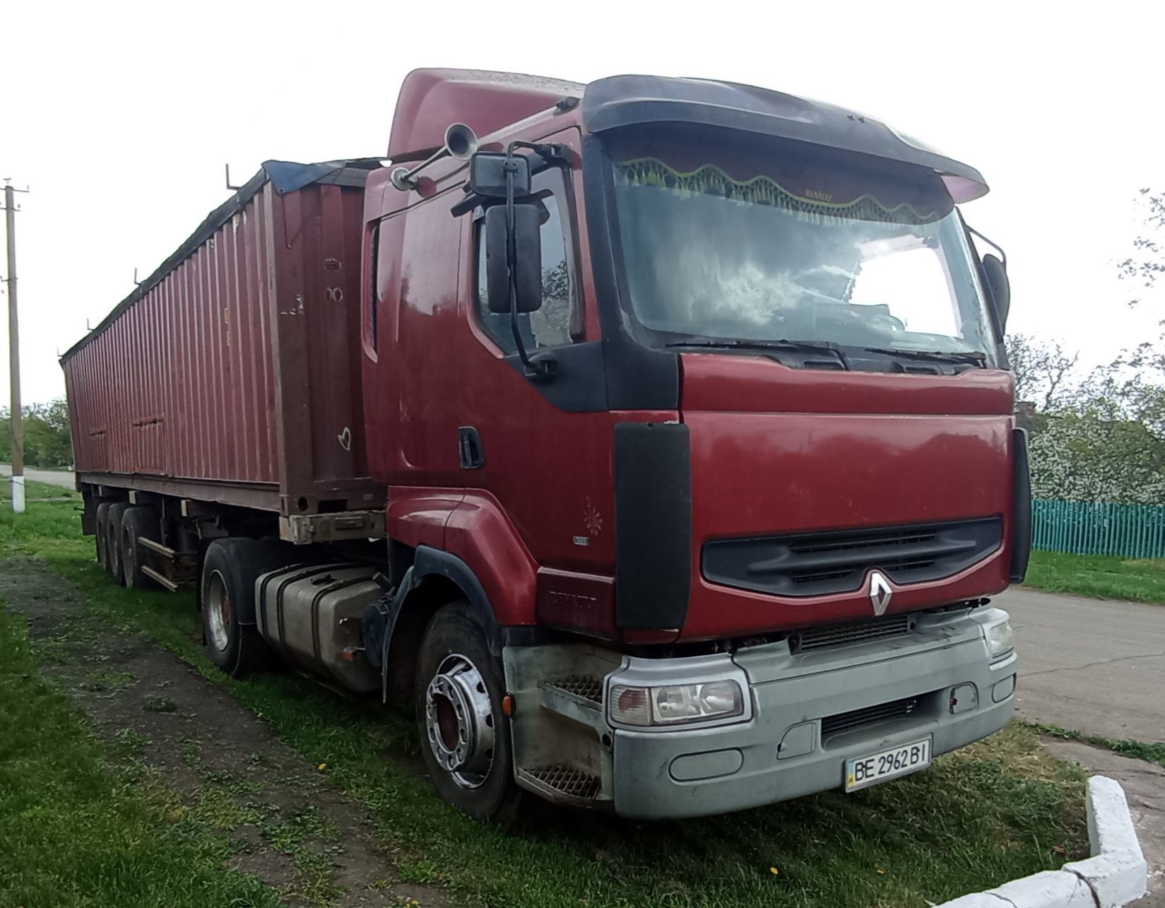 Renault  premium 385