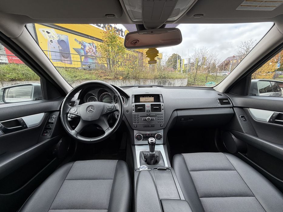 Mercedes C 180 Kompressor / swiezy serwis / HAK / El klapa / PL