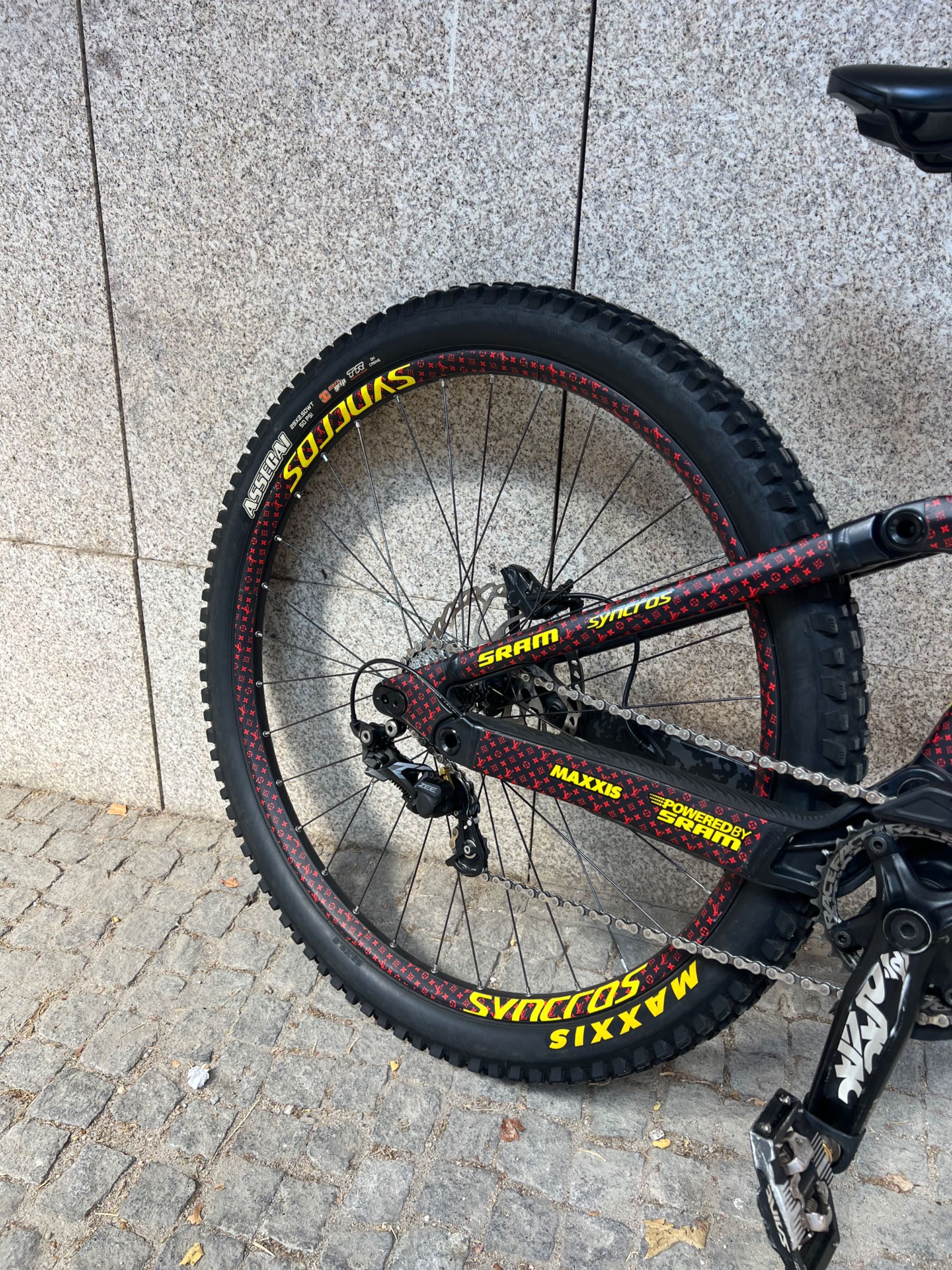 Scott gambler 930 Downhill L