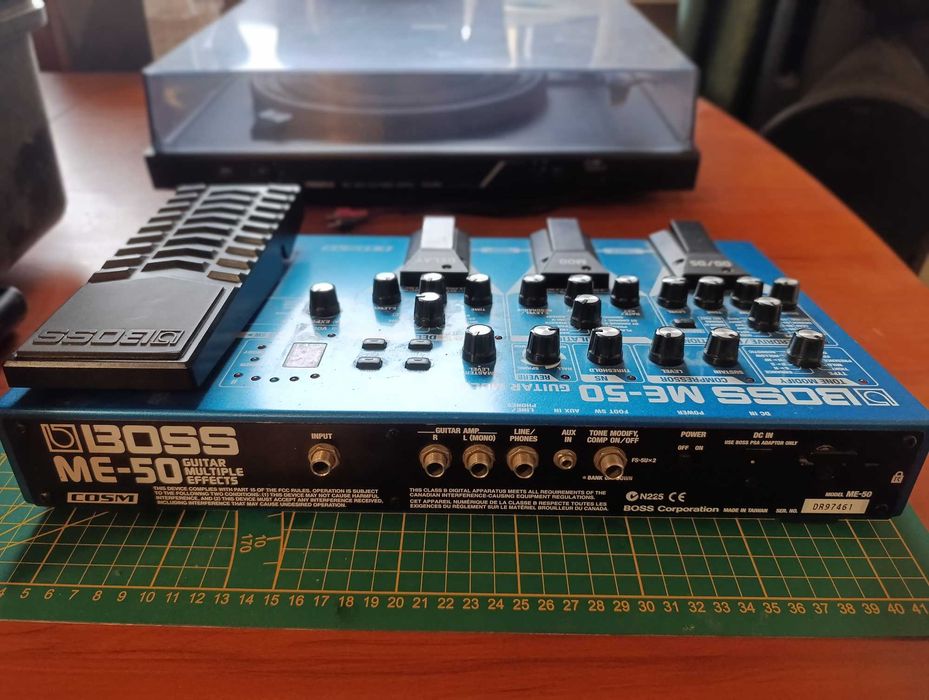 boss me-50 multi efekt gitarowy