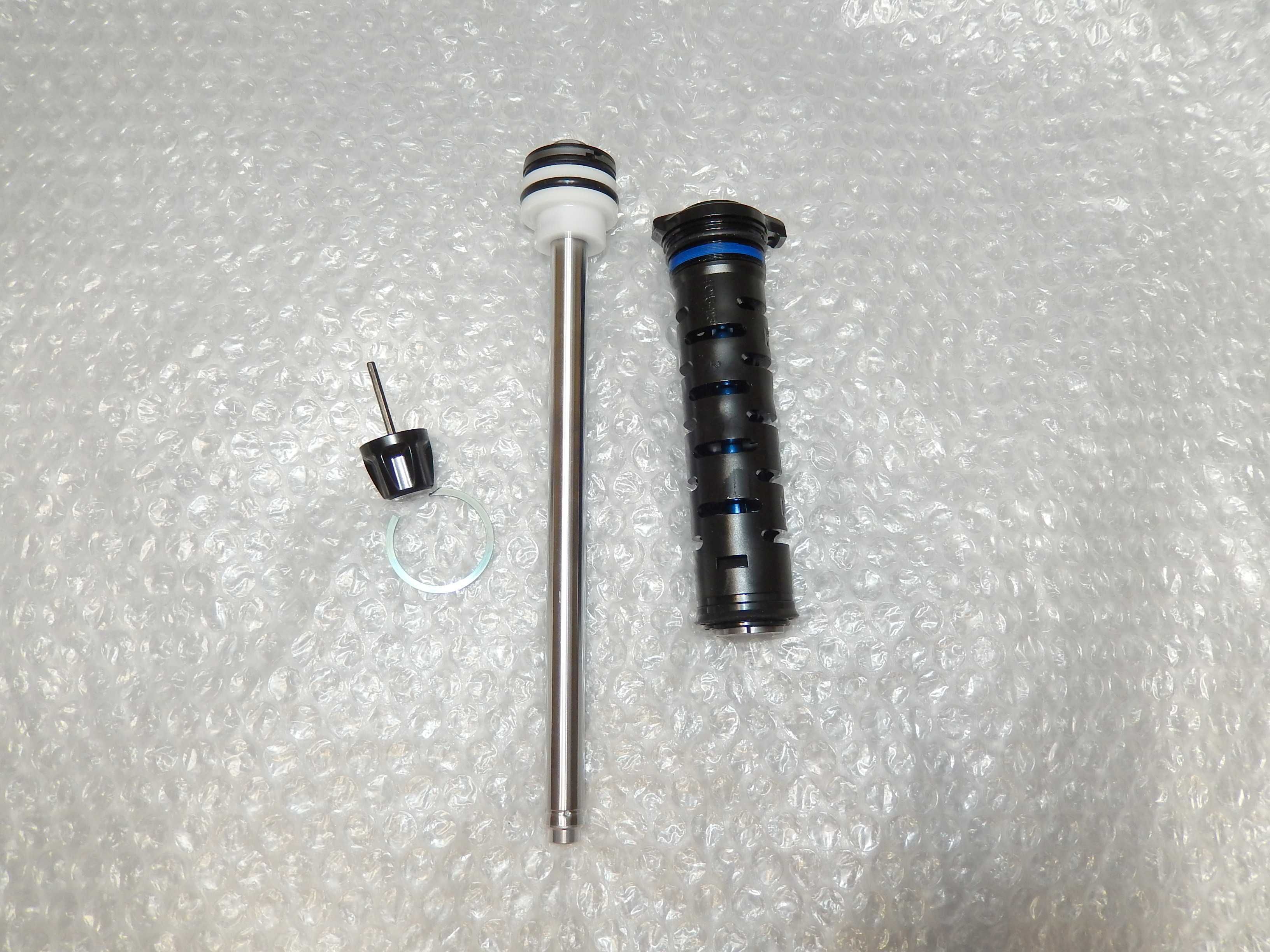 Демпфер Rock Shox Motion Control / Charger, пружина SoloAir