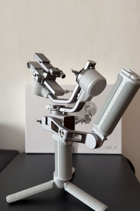 Gimbal DJI RS 4 Mini Combo