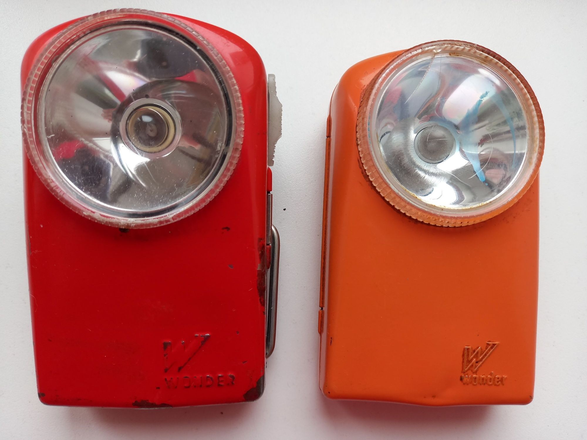 Ретро фонарики 70-х годов. Батарейки 4,5v/3lr12.