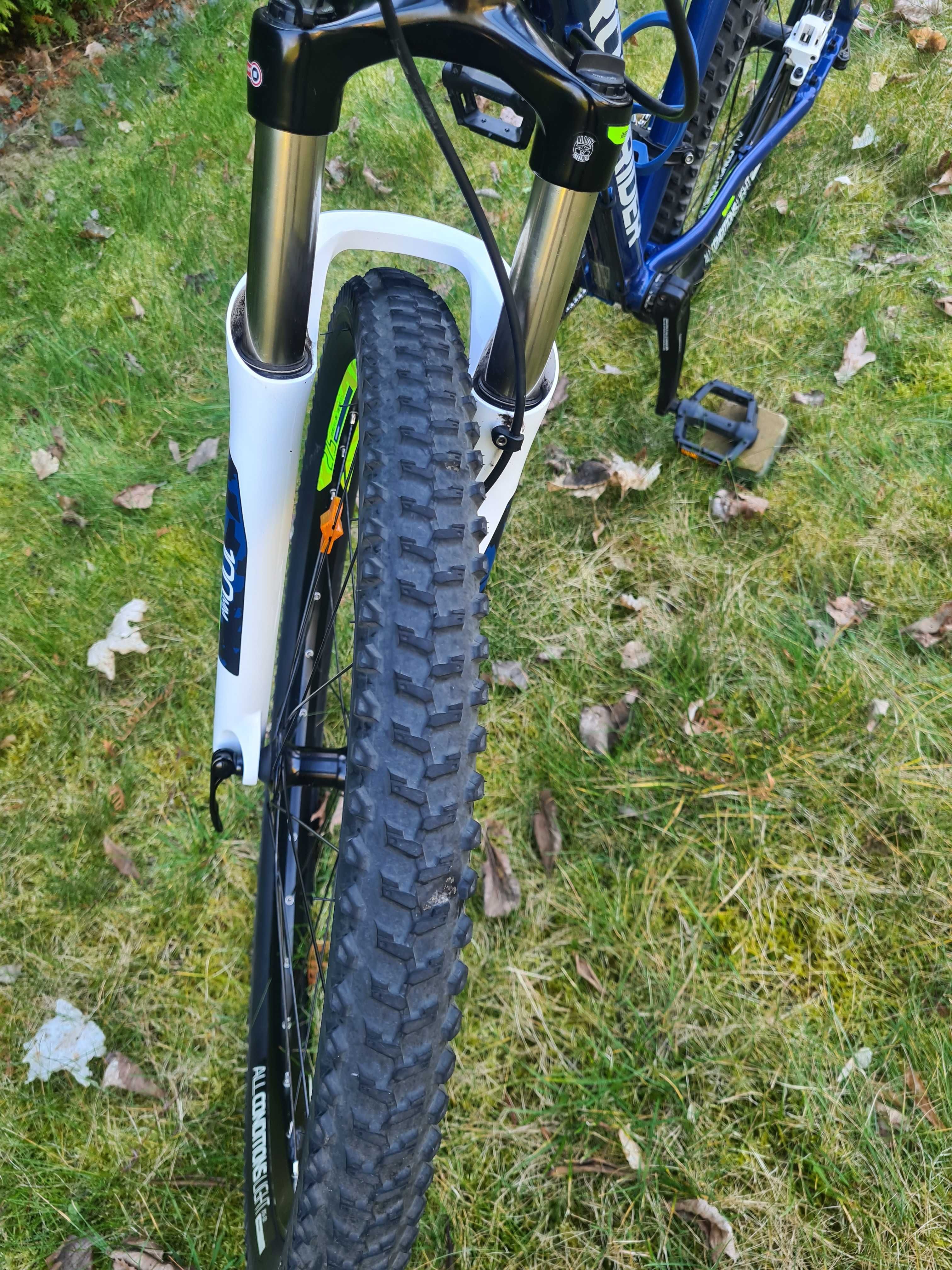 Rower Rockrider 540 ST, 27,5 rozmiar S plus kask