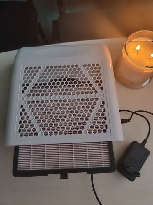 Витяжка для манікюру