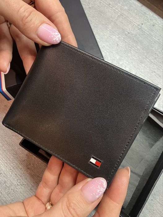 TOMMY HILFIGER nowy skórzany portfel na karty  + bankoty Nowy