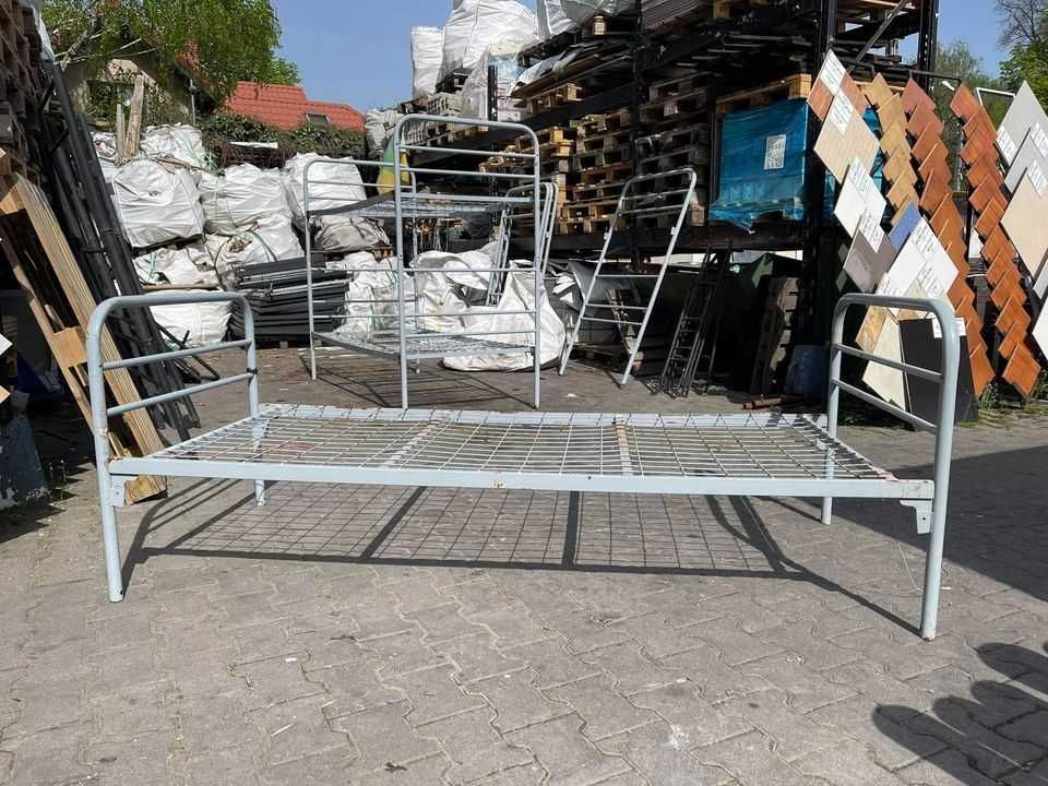 łóżka pojedyncze metalowe z materacem