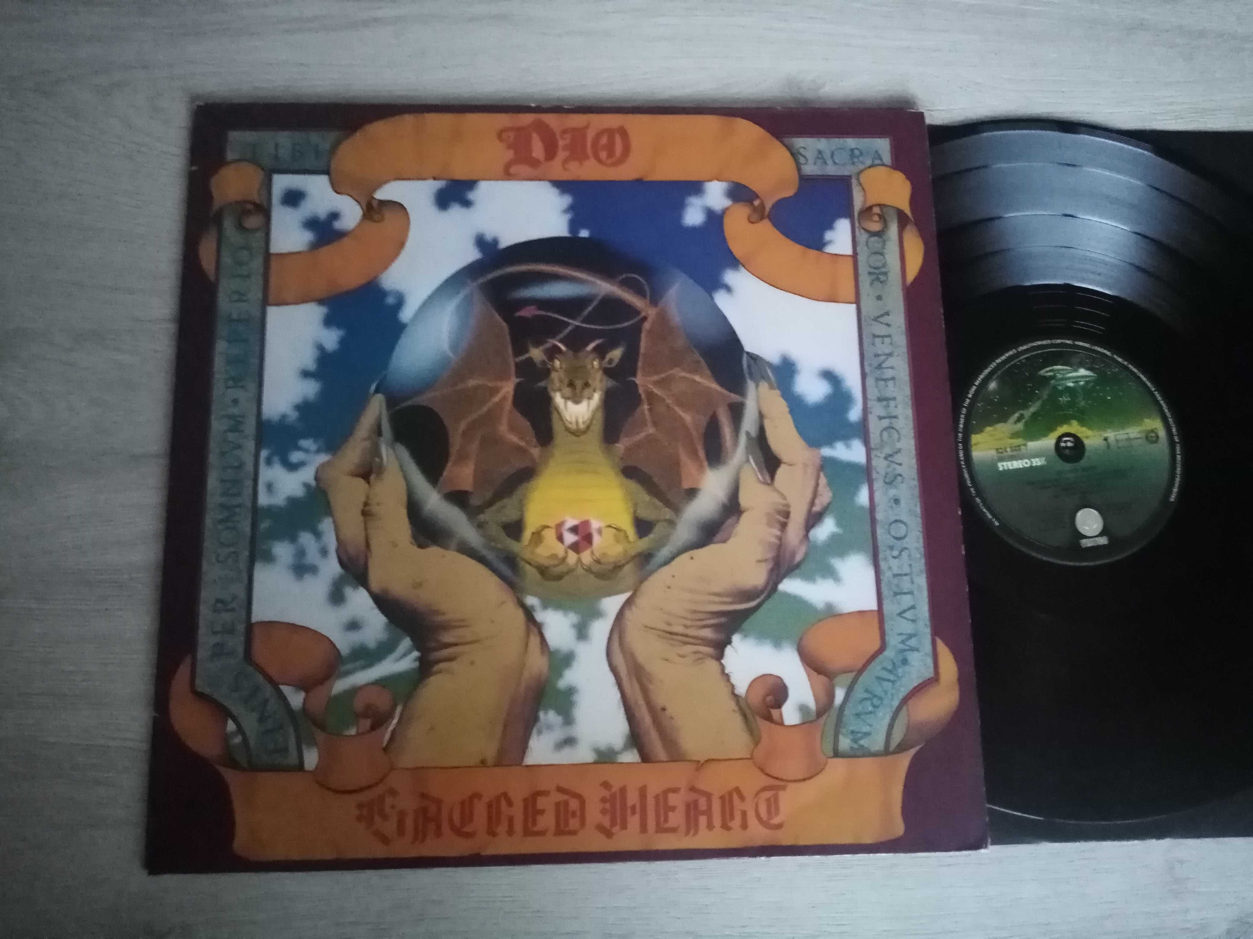 Dio  Sacred Heart  LP WINYL