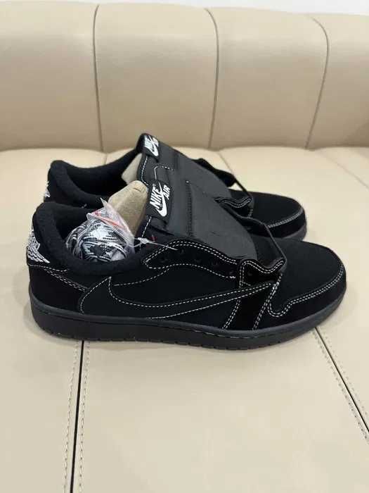 Buty Trampk Jordan_1_Retro_Low_OG_SP_Travis_Scott_Black R.43