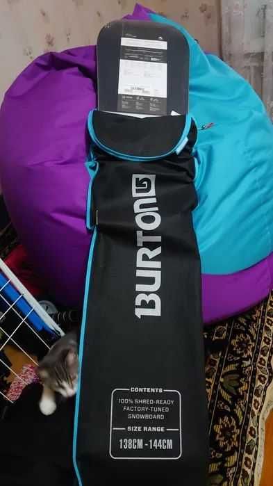 Продаю новый сноуборд Burton Social 142 и три доски б\у (на фото)