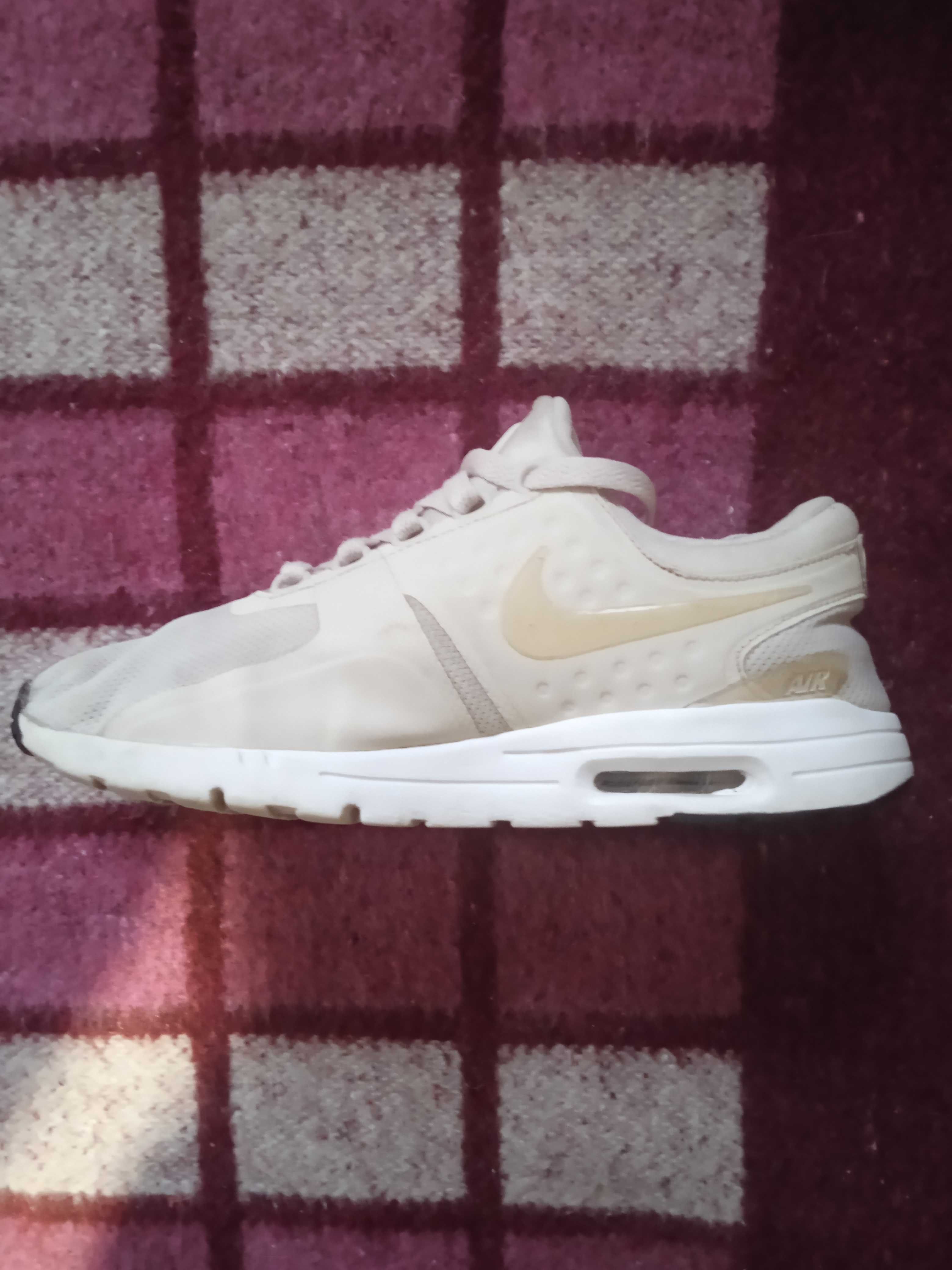 Продам кроссовки NIKE AIR MAX Zero