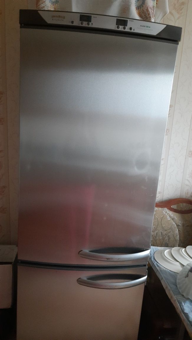 Холодильник ,Whirpool ,, Privileg,,