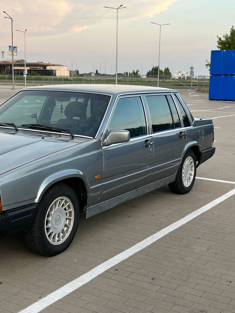 Volvo 740 2.3 газ/бензин