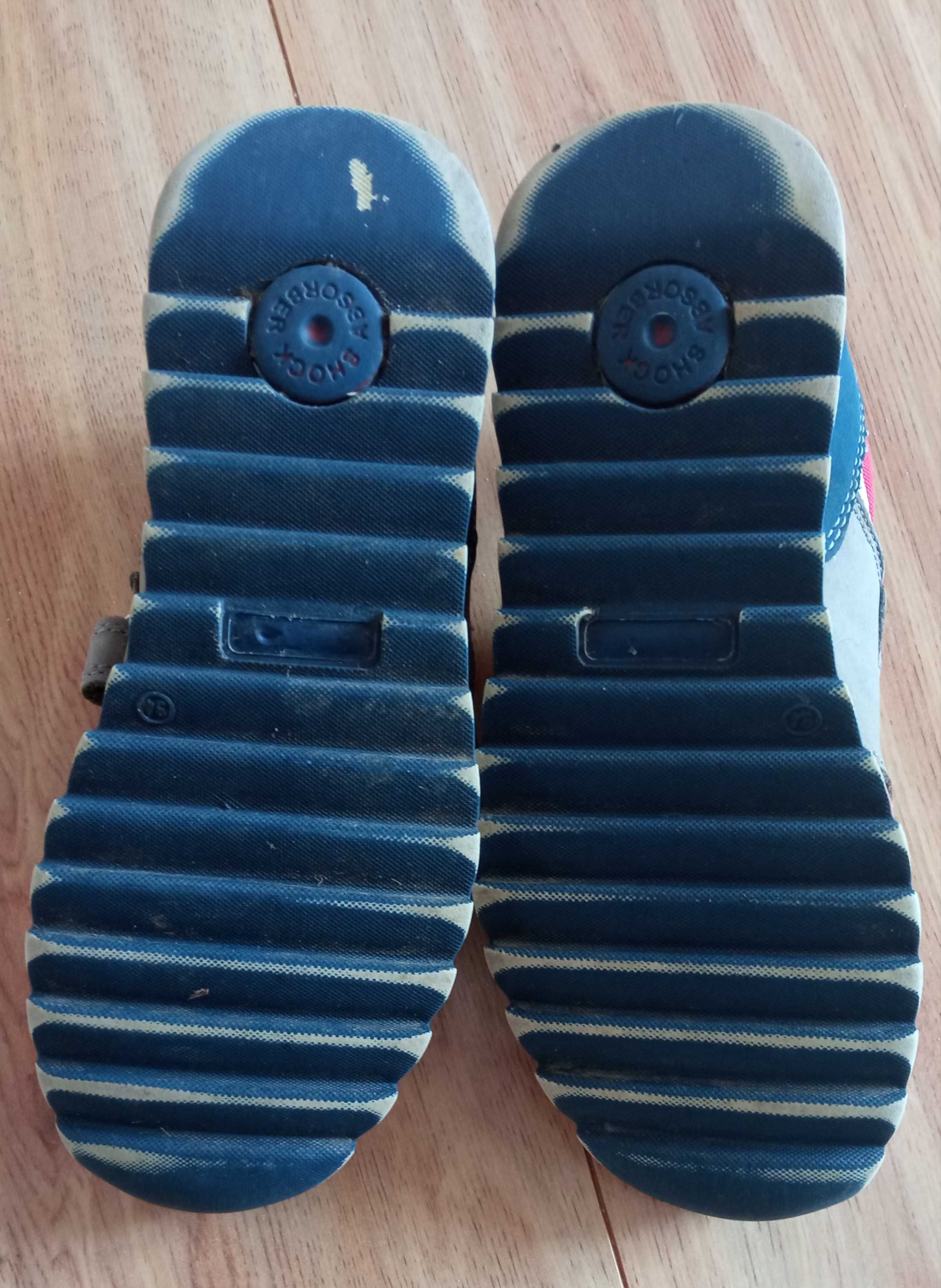 Sneakersy chłopięce Primigi, rozmiar 34