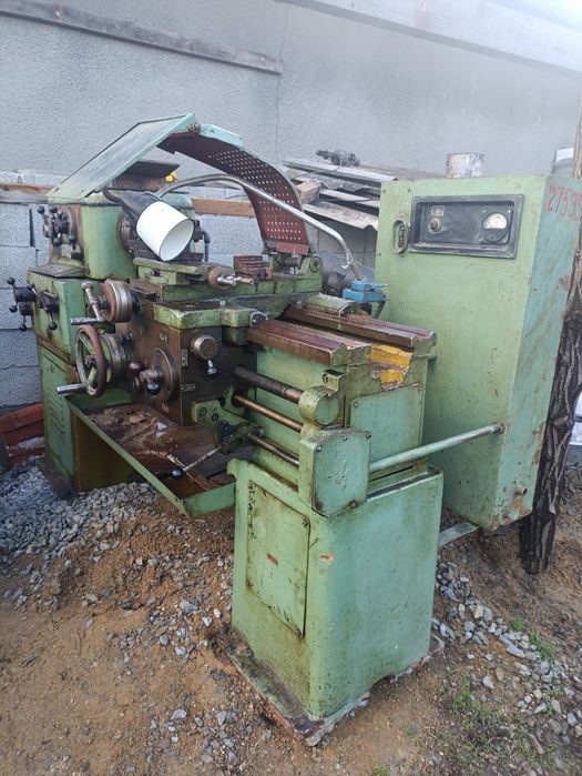 Верстат  токарний