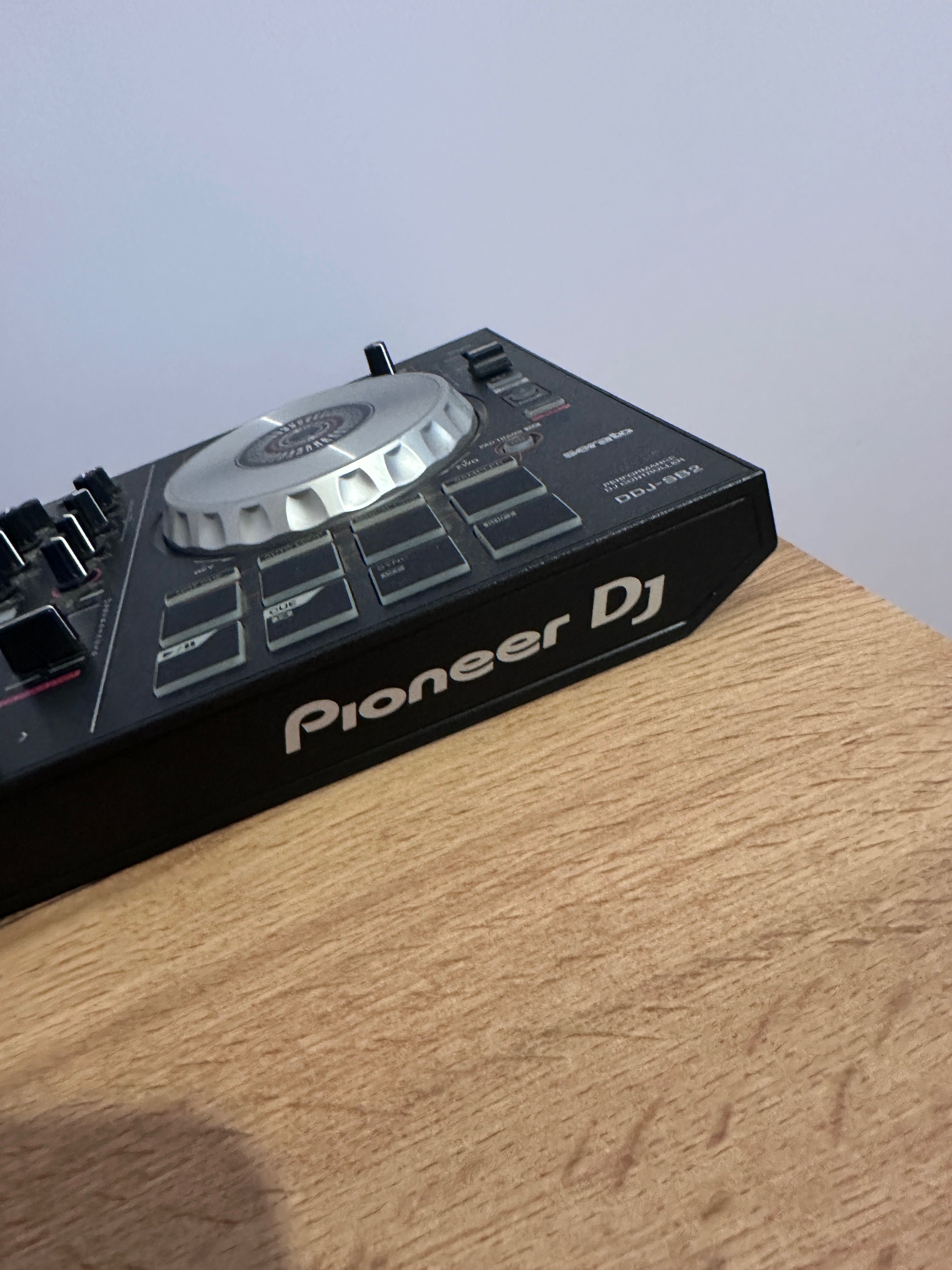 Konsola Pioneer DDJ-SB2