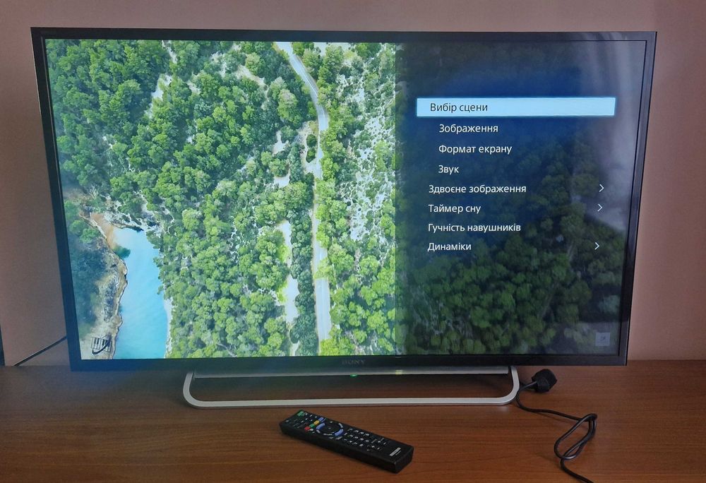 телевізор "40" SONY KDL-40W605B
