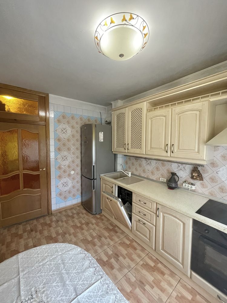 Продаж 3-к вул. Рональда Рейгана 28, поруч парк Деснянський, Троєщина
