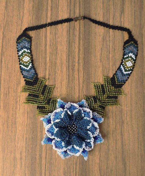 Намисто з бісеру ручної роботи від бабусі