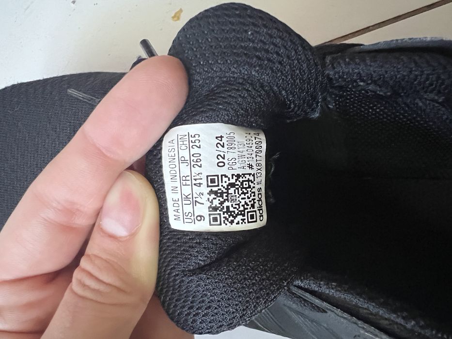 Adidas спортивные кроссовки, почти новые 27,5 си