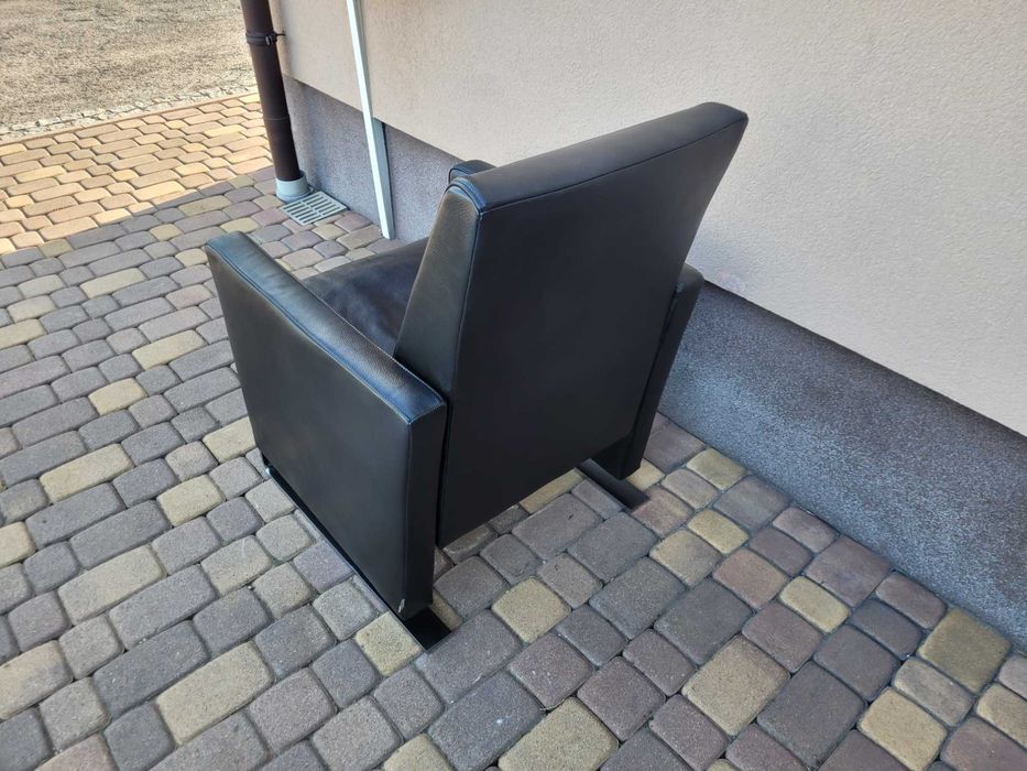 Nowoczesny Fotel Jori Navy Skóra Naturalna Design Furniture