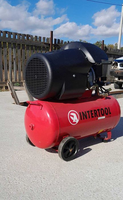 Продам компресор 2,23 кВт. 50л.