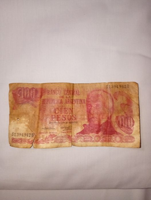 Banco central de lá república Argentina cien pesos