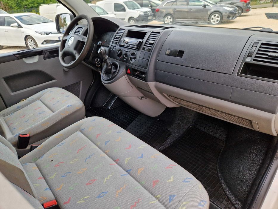 Bus VW Transporter T5 Long HAK 3 osob Wynajem Wypożyczalnia Łódź Górna