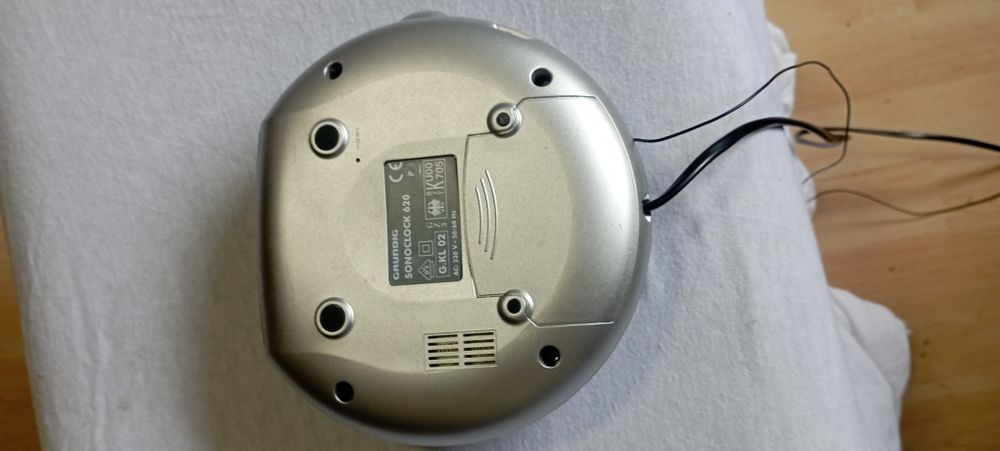 Немецкий цифровой тюнер Grundig.