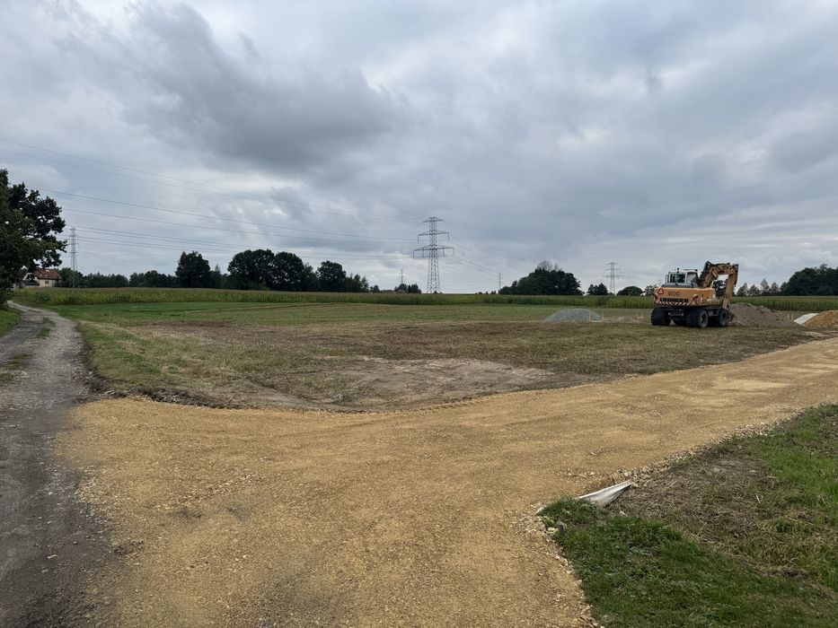 Działka budowlana 10 ar Poreba Wielka