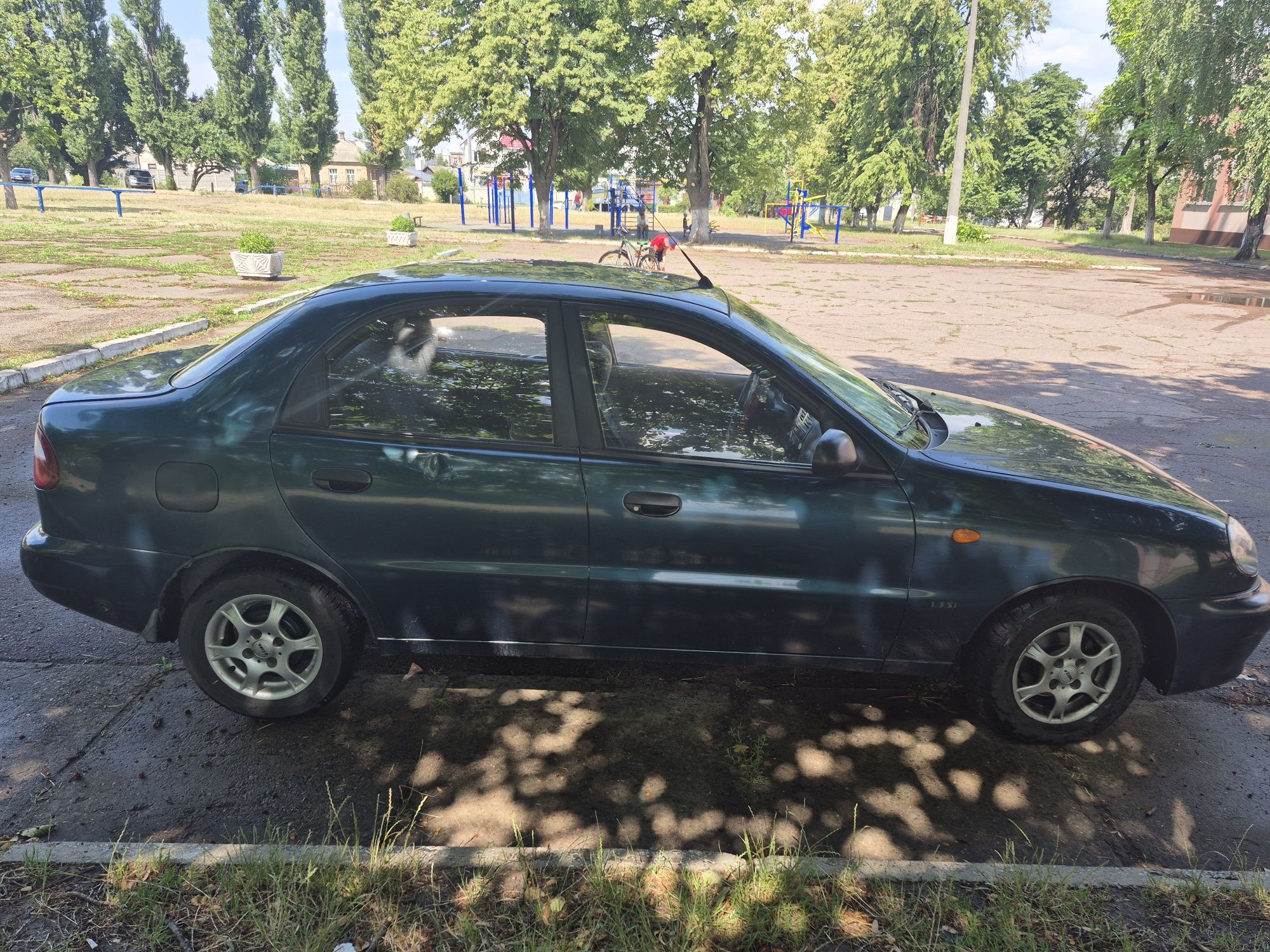 Део сенс в продажі
