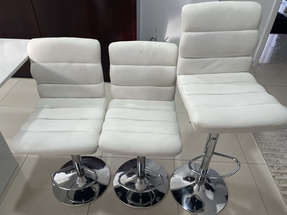 4 Cadeiras com base rotativa