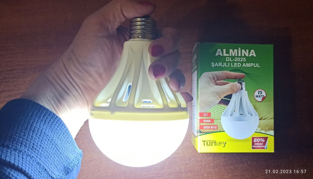 Лампа аккумуляторная новая