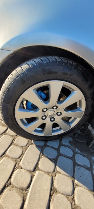 Продам Toyota Avensis t25 2.2 d4d