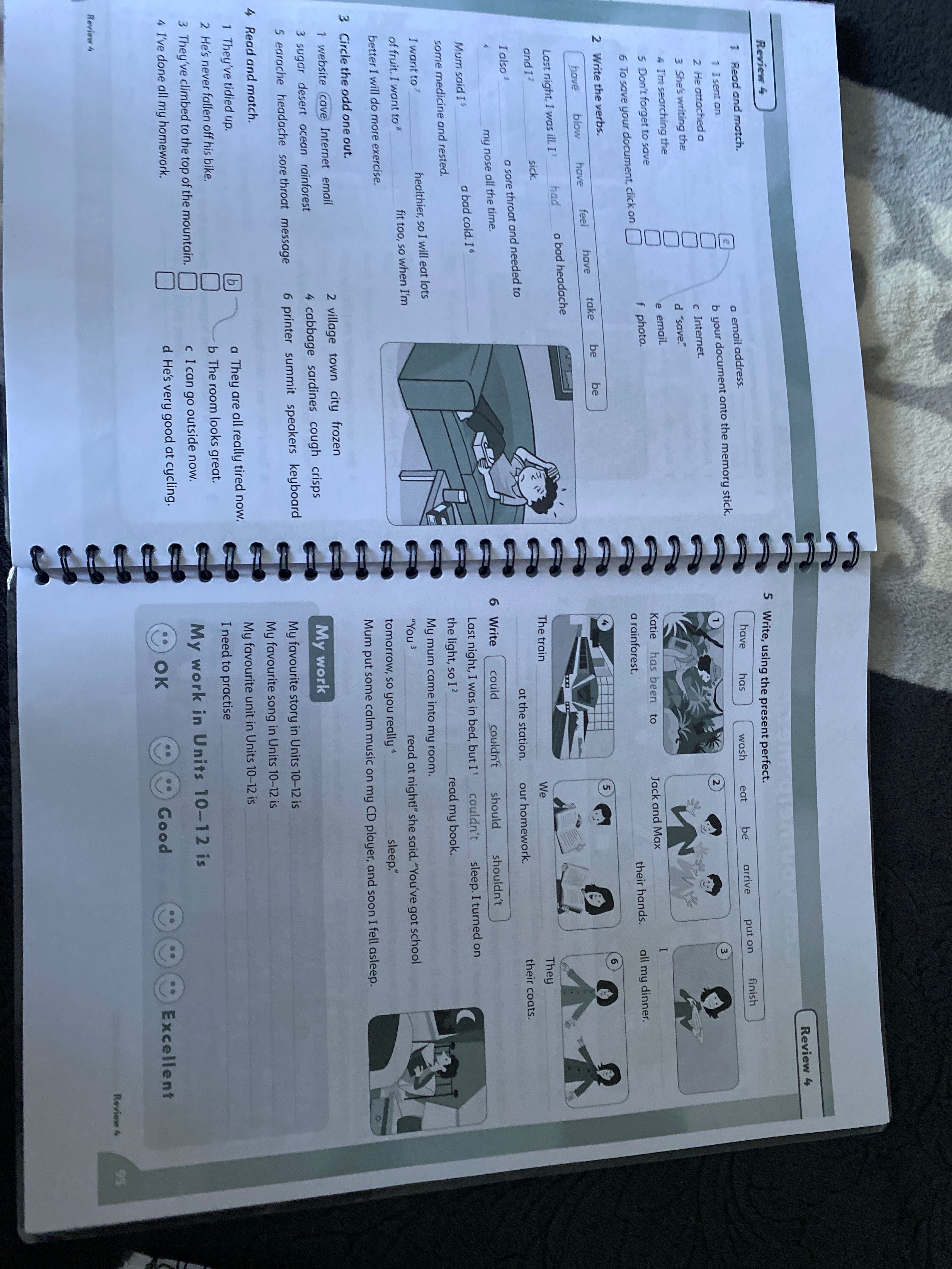 Family and friends 4 Class Book, Workbook