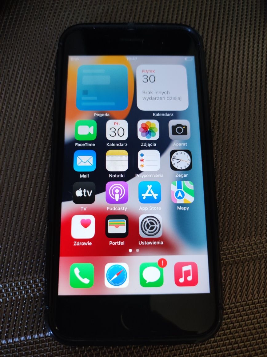 Apple iPhone 7 32GB w bdb++ stanie