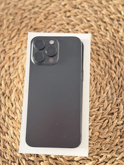 Vendo Iphone 15 Pro Max 256Gb na caixa sem riscos