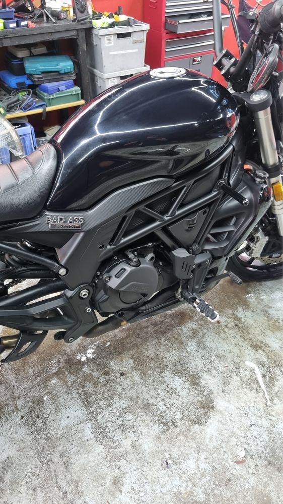 Benelli 502c com extras