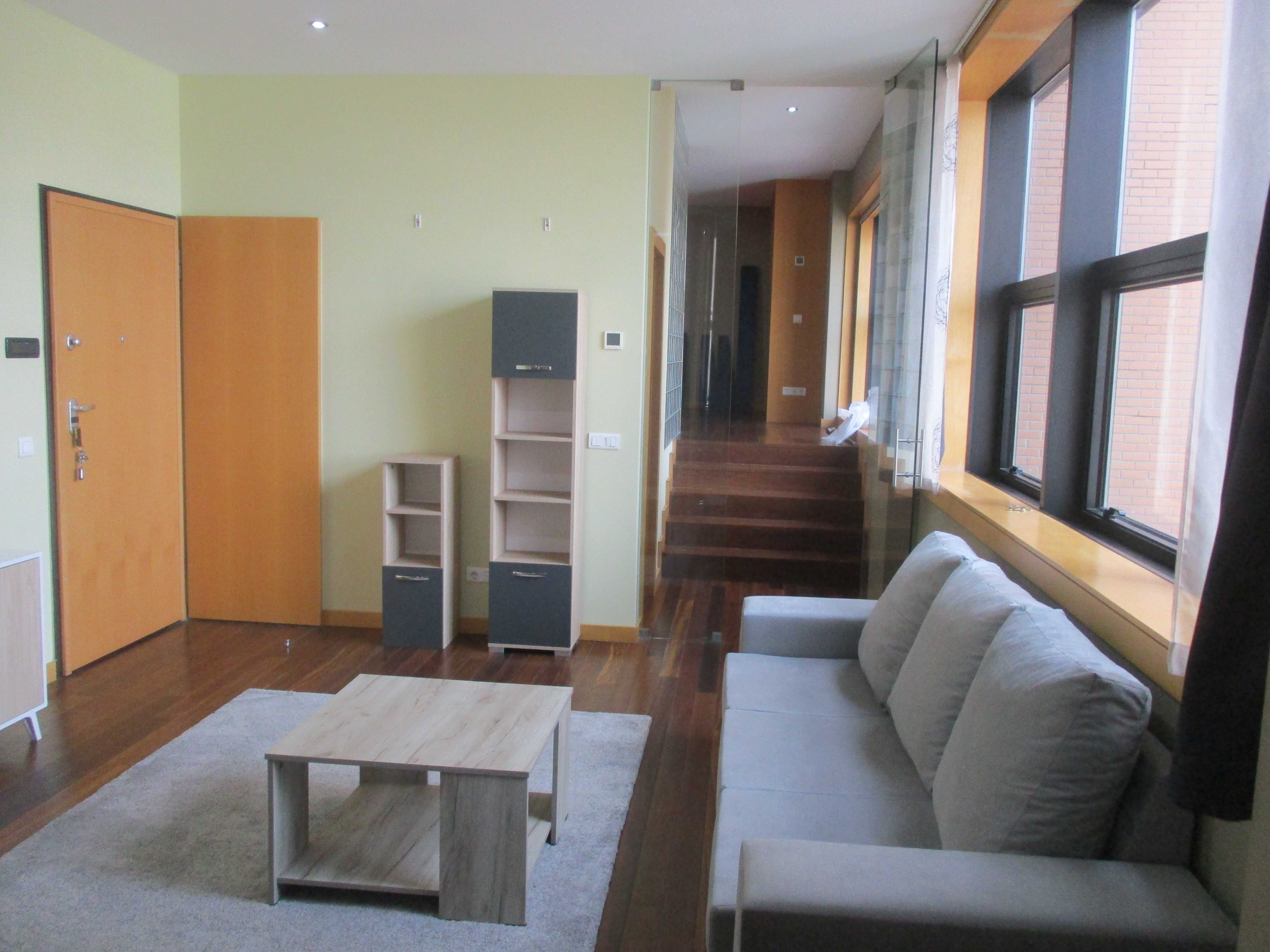 Apartamento T1, mobildo novo, junto avenida Boavista e Serralves