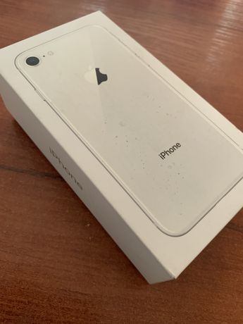 IPhone 8 biały i używany