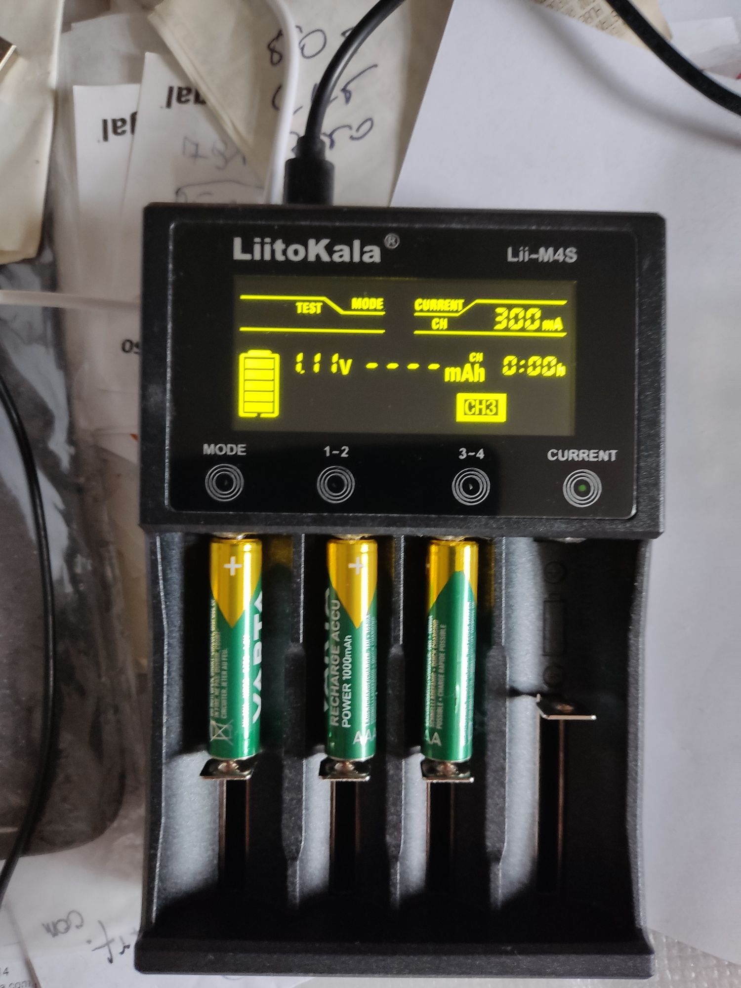 Ładowarka akumulatorków LiitoKala Lii-M4S