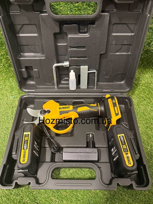 Акумуляторний секатор DeWalt DCMPP550P1 (48V, 6AH