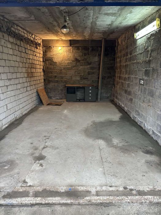 Продам гараж.