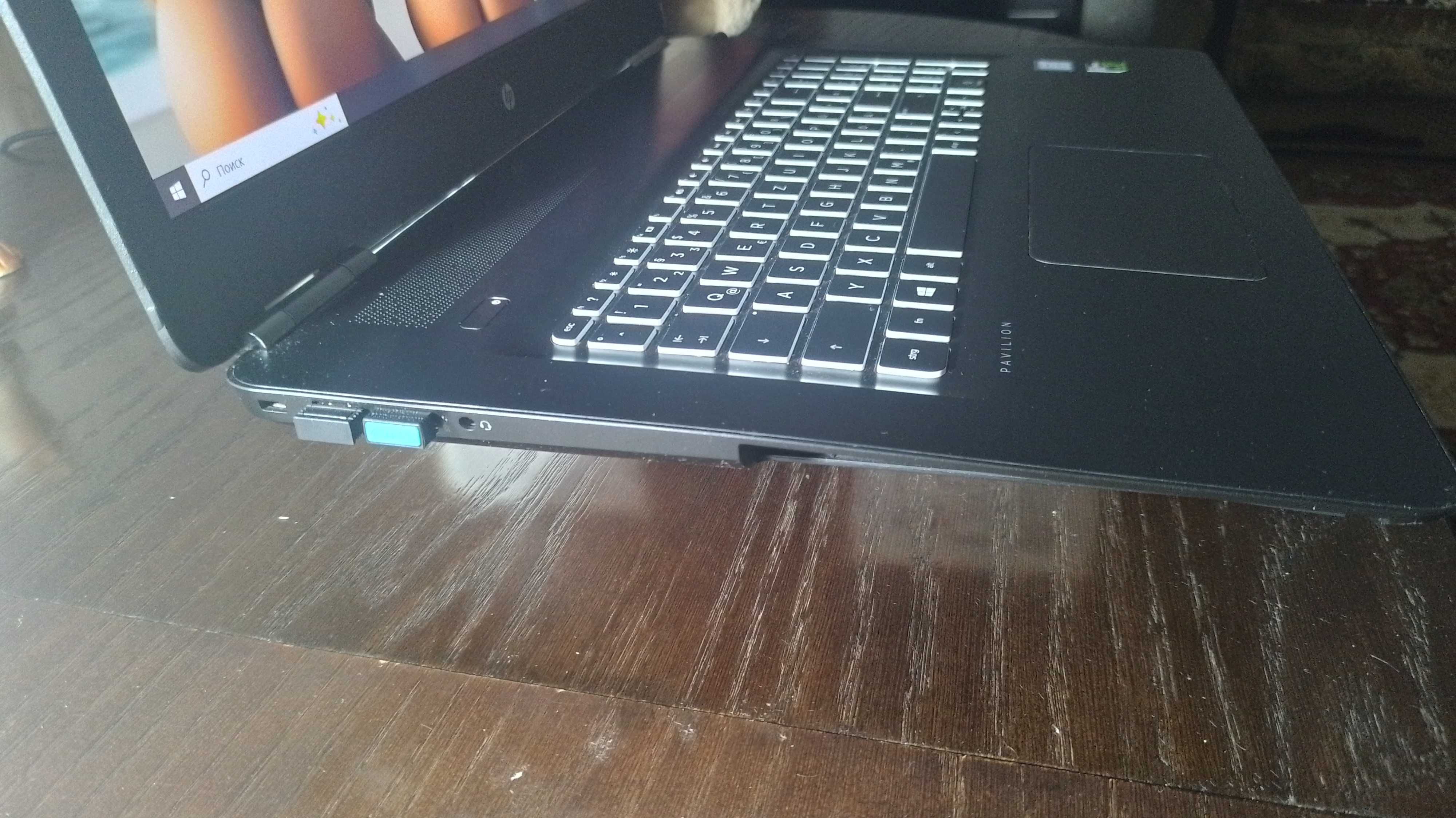 Ноутбук HP 17" ДДР4 12GB.6GB відео .256ССД.