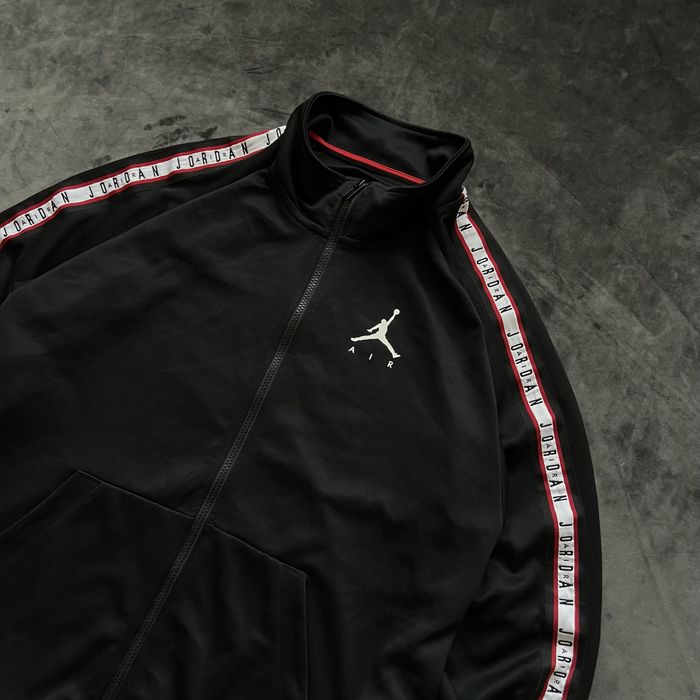 Зіпка Jordan на лампасах L-XL