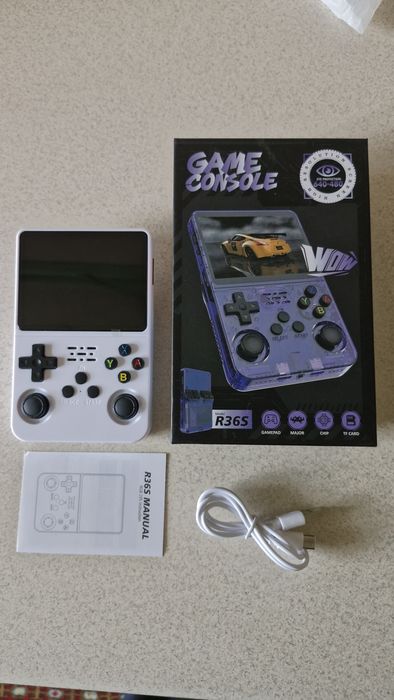 Портативная приставка консоль карманная r36s