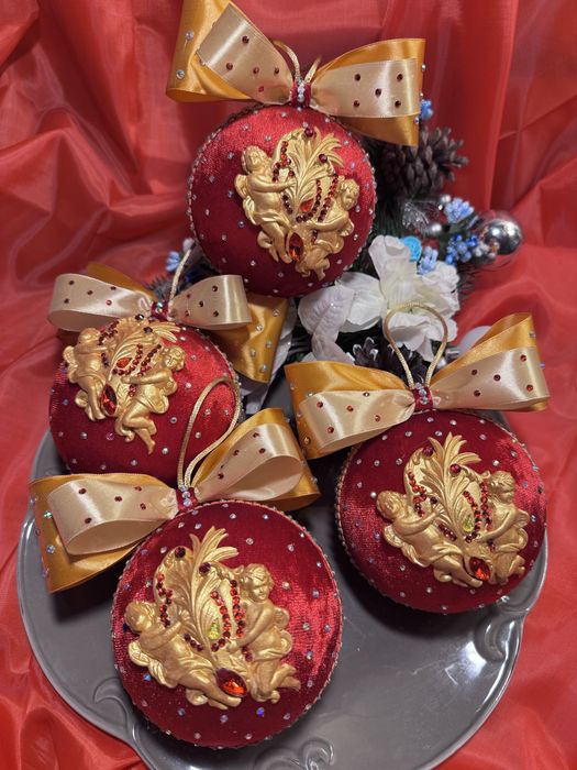 Набір оксамитових ялинкових прикрас ручної роботи